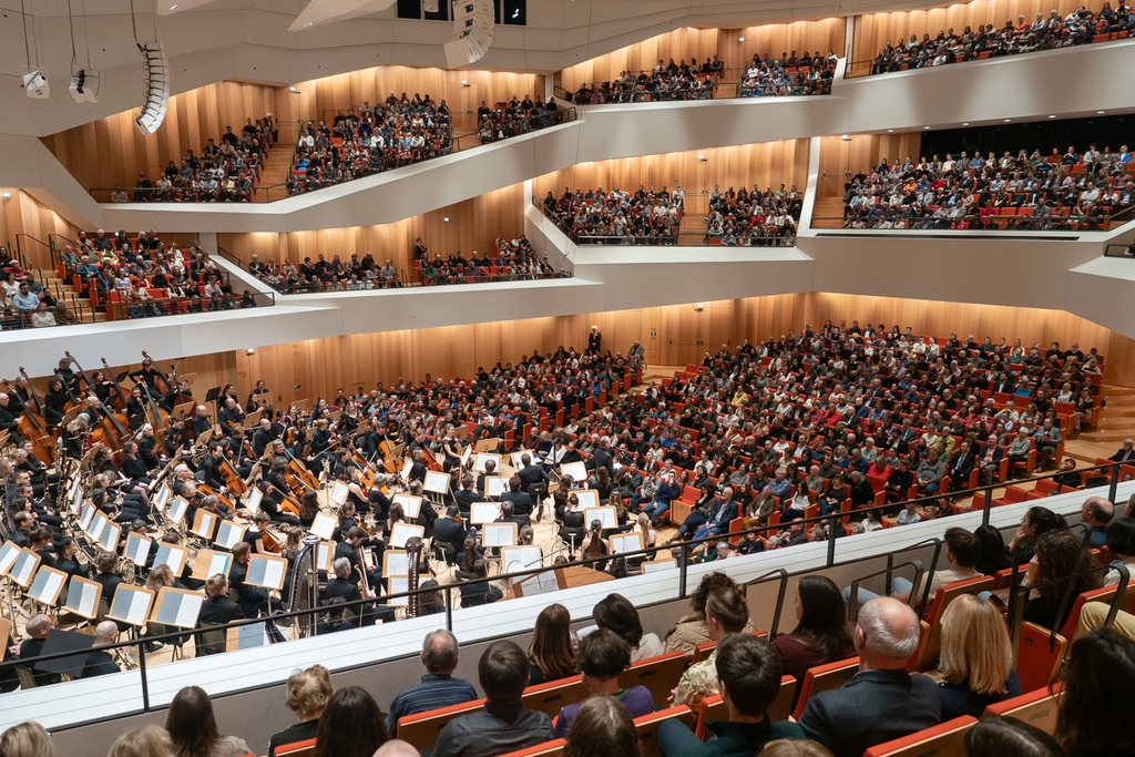 Mit Mahler ins Jubiläumsjahr: Das Auftaktkonzert in Dresden